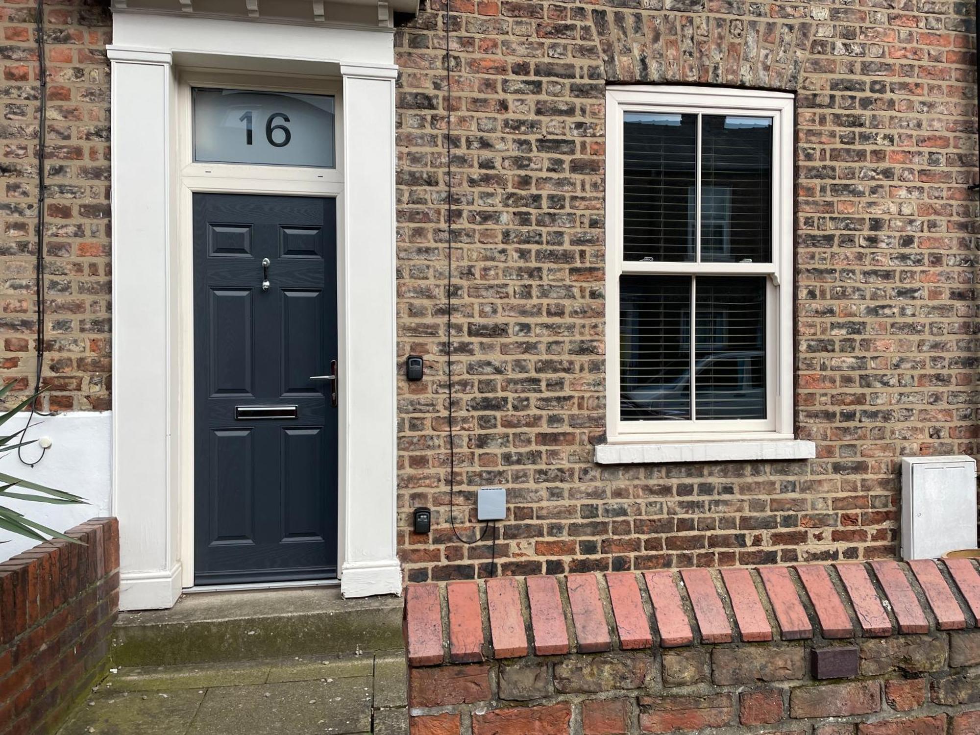 The Vines - Stunning Period Home - Free Parking - Central — Photos 1
